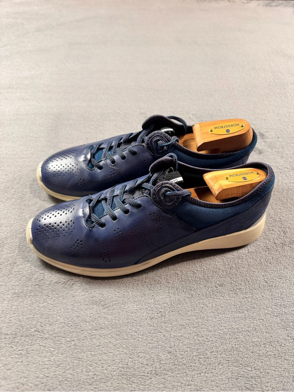 Ecco Danish Design Soft 5 Sneakers in Navy